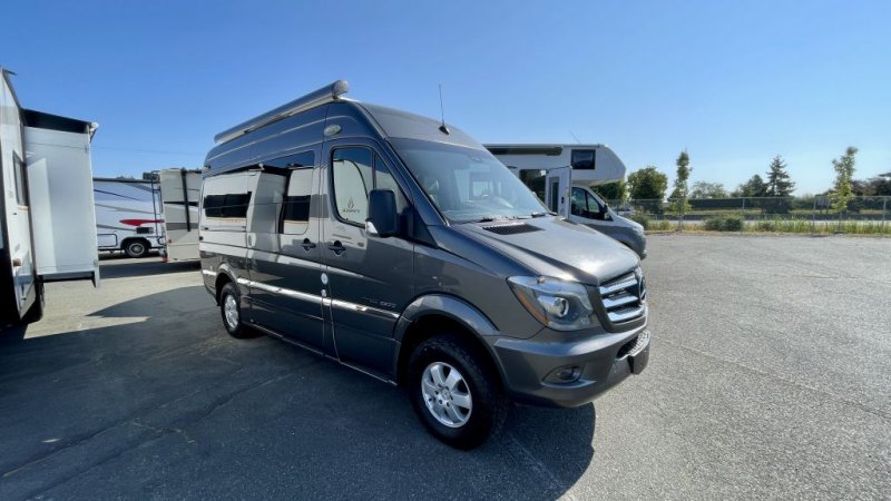 2017 ROADTREK ROADTREK SS AGILE