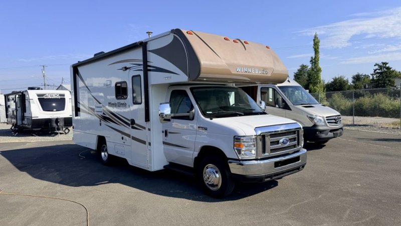 2019 WINNEBAGO WINNIE MINNIE 22 M