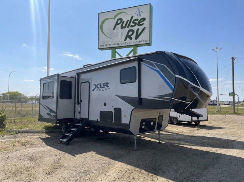 2020 FOREST RIVER XLR BOOST 37TSX