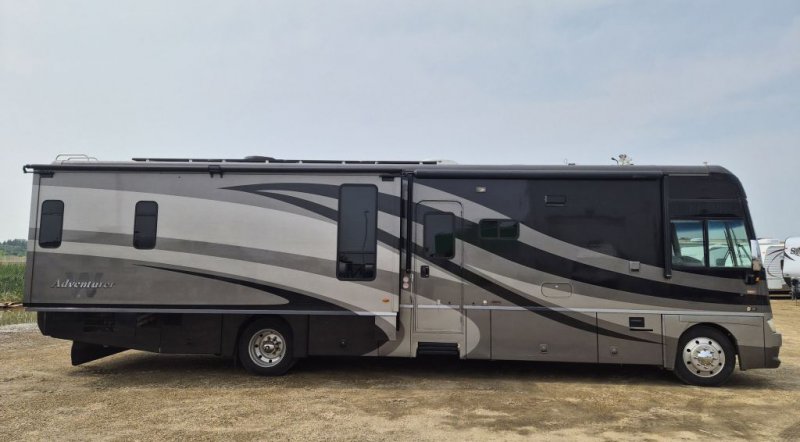 2007 WINNEBAGO 38T ADVENTURER