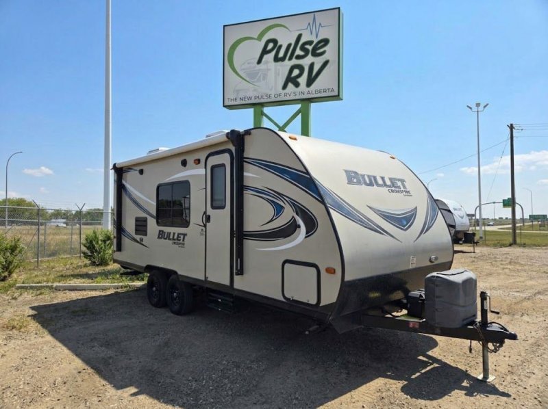 2017 KEYSTONE BULLET 2070BH