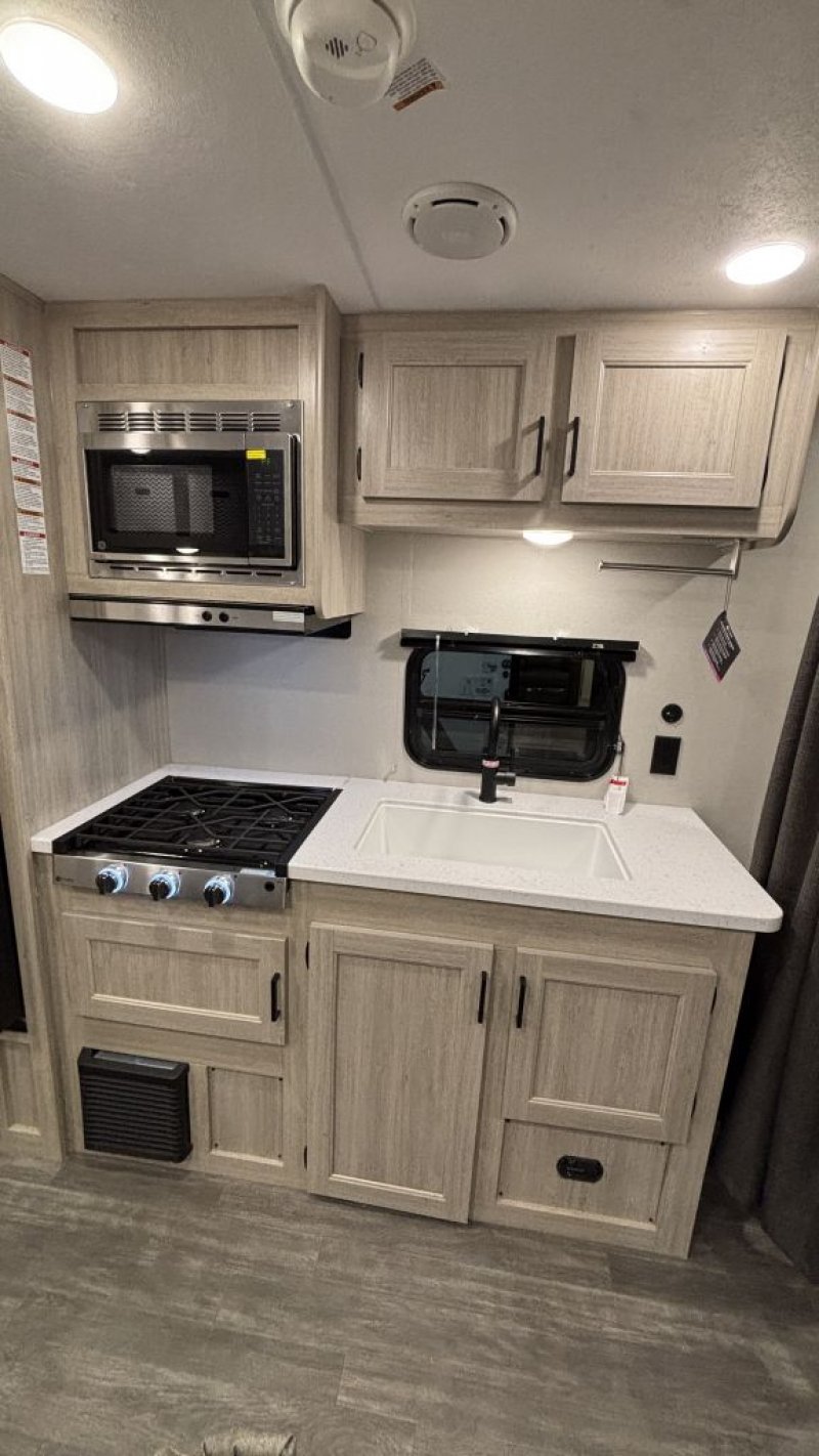 2026 FOREST RIVER AURORA 21BH