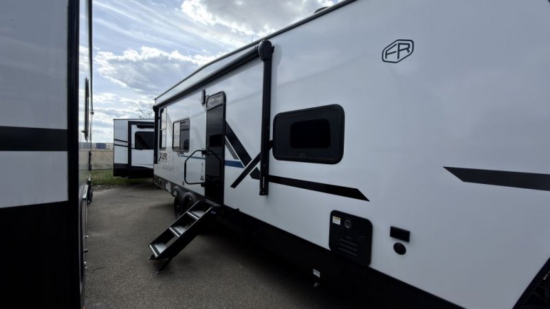 2026 FOREST RIVER XLR BOOST 2413B