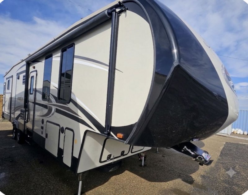 2017 FOREST RIVER SAND PIPER 381RBOK