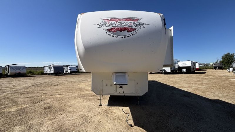 2009 HEARTLAND 3212SB RAZOR