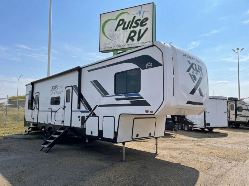 2026 FOREST RIVER XLR BOOST 363BX