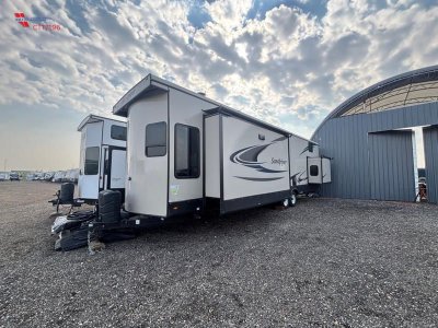2021 SANDPIPER DESTINATION 399LOFT