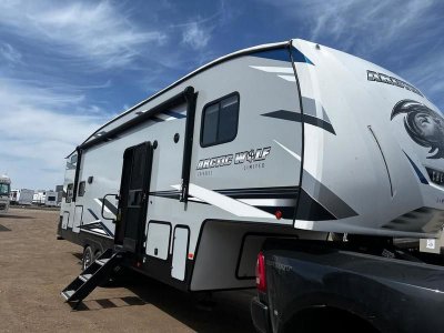 2022 CHEROKEE ARCTIC WOLF 287BH