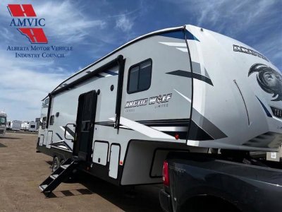 2022 CHEROKEE ARCTIC WOLF 287BH