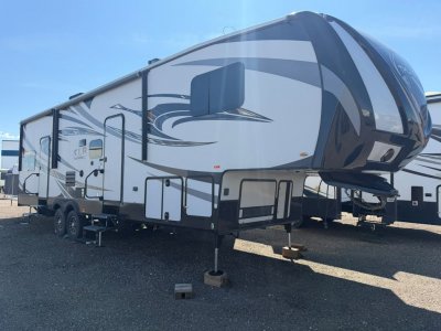 2015 XLR THUNDERBOLT 340X12HP