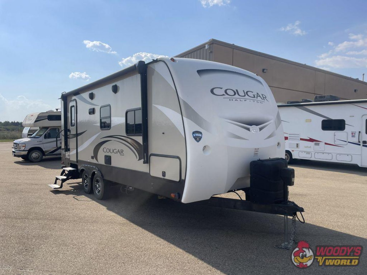 Wide Selection of Travel Trailers in Alberta | Woody’s RV World