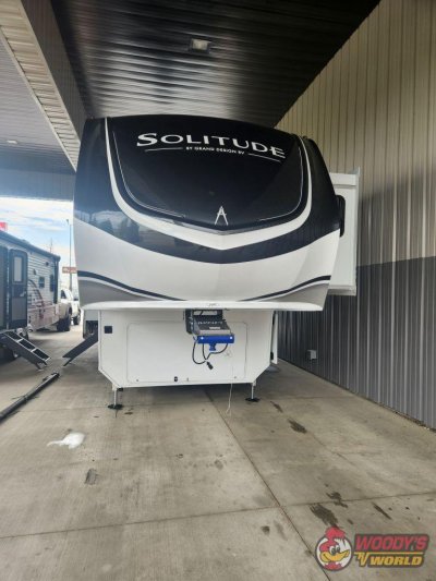 2027 SOLITUDE 390RK