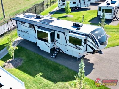 2024 SOLITUDE 380FL