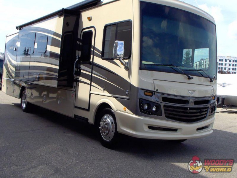 2017 FLEETWOOD BOUNDER 36Y