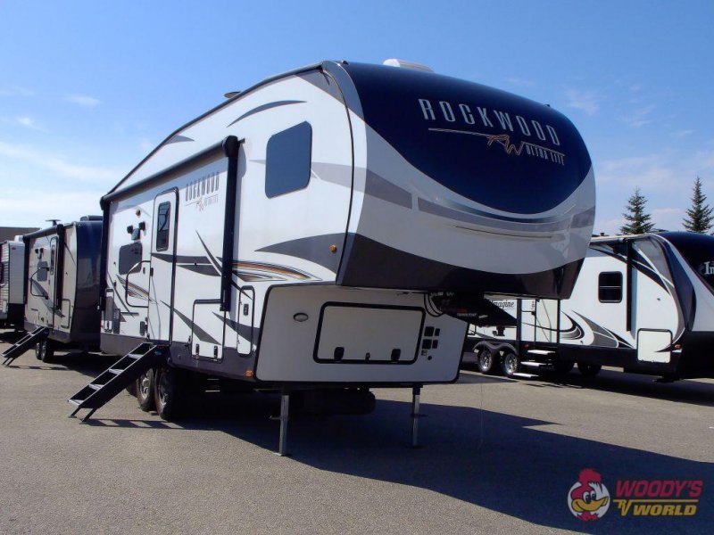 2022 FOREST RIVER ROCKWOOD PREMIUM 2445WS
