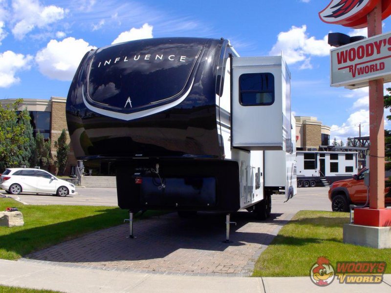 2027 GRAND DESIGN INFLUENCE 3003RL
