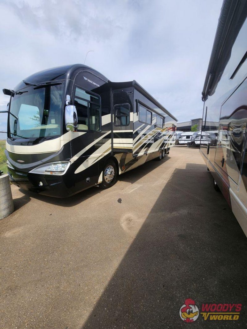 2010 AMERICAN COACH AMERICAN REVOLUTION 42W