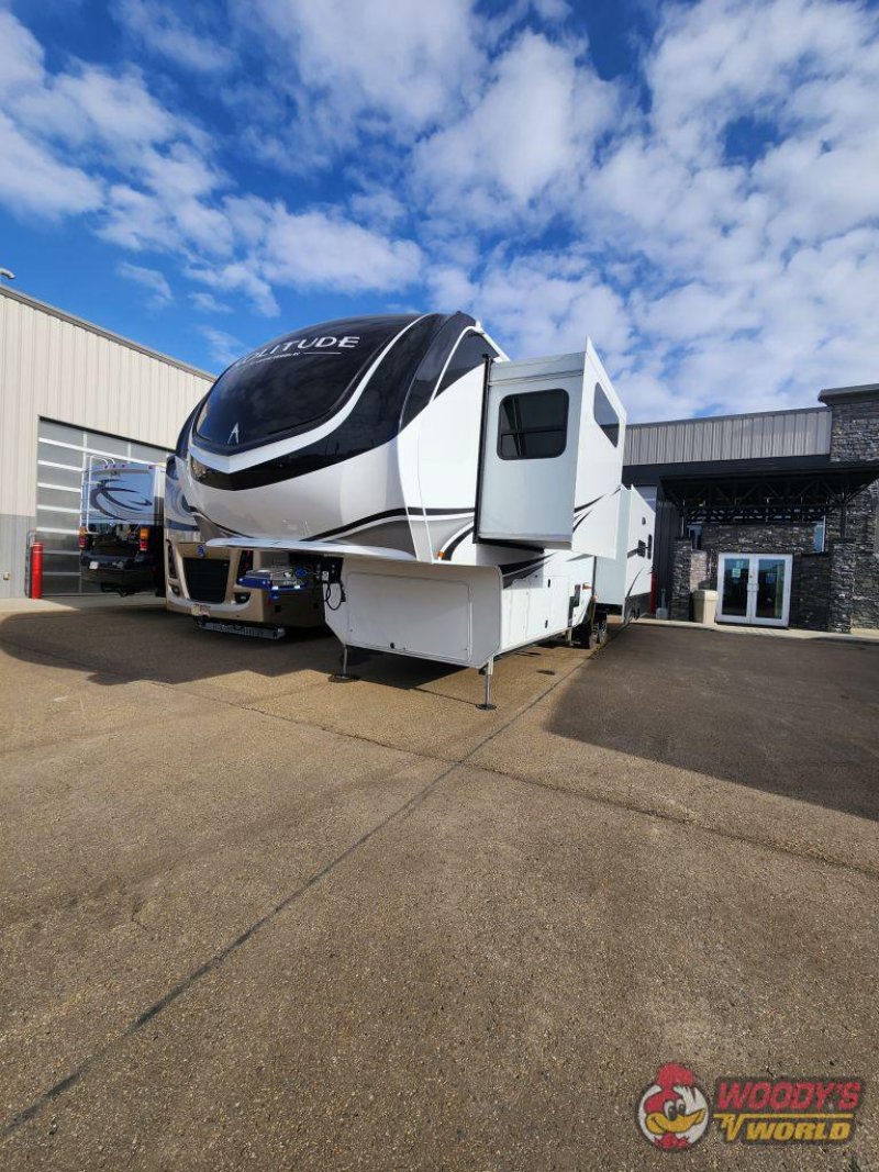 2026 GRAND DESIGN SOLITUDE 370DV