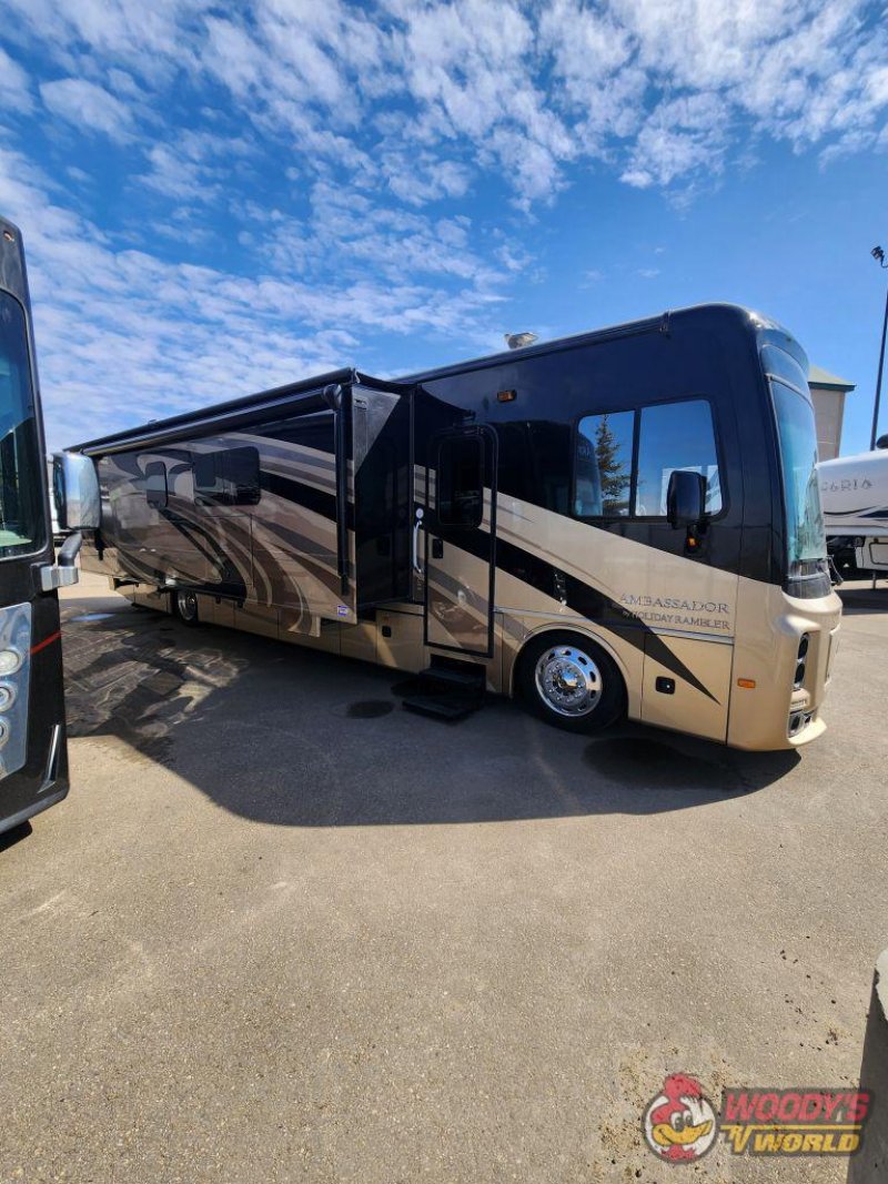 2016 FLEETWOOD HOLIDAY RAMBLER AMBASSADOR 38FST
