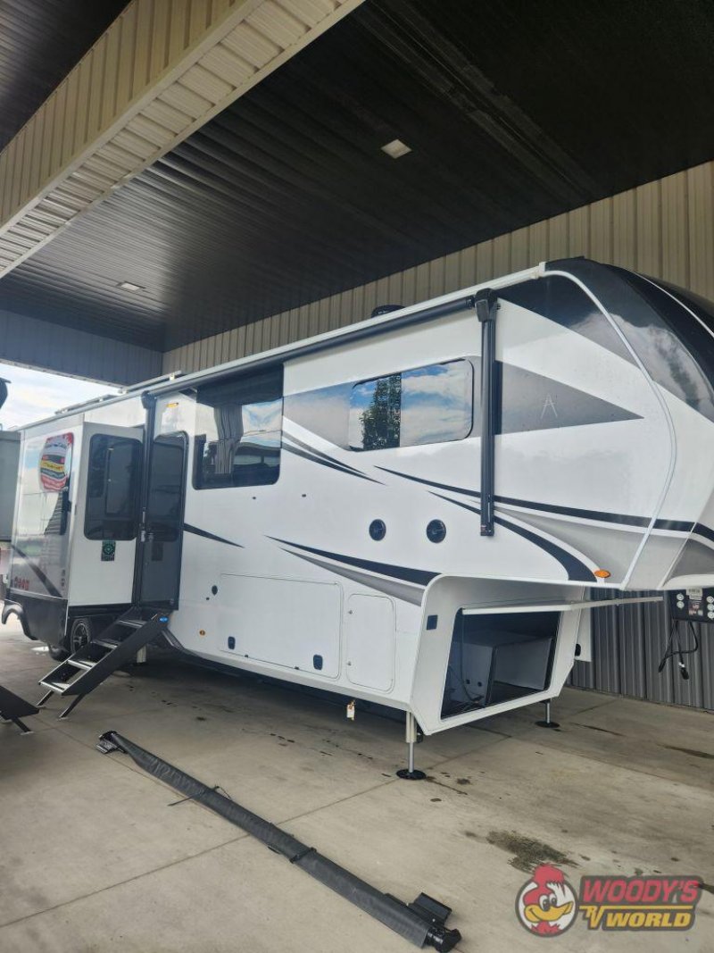 2027 GRAND DESIGN SOLITUDE 390RK