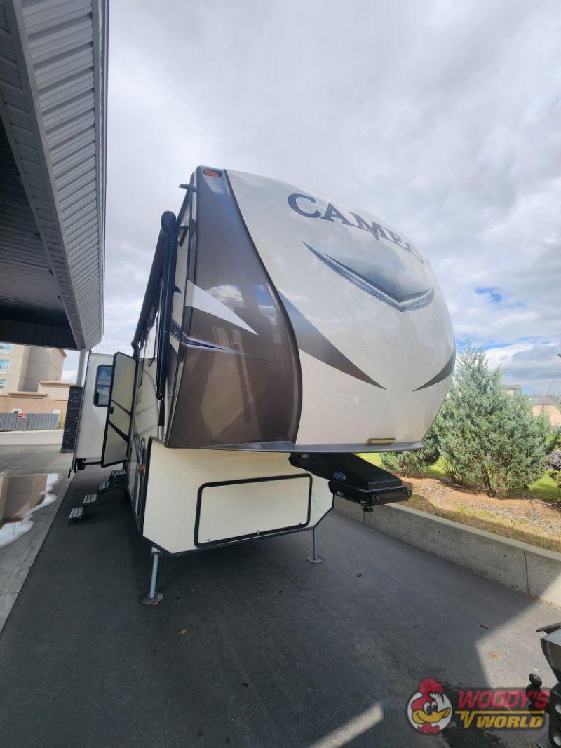 2017 KEYSTONE CAMEO 3301RL