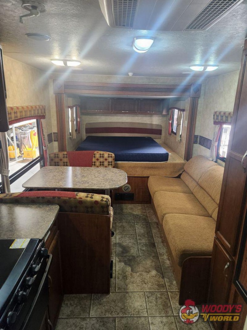 2010 JAYCO JAYFEATHER EXP213