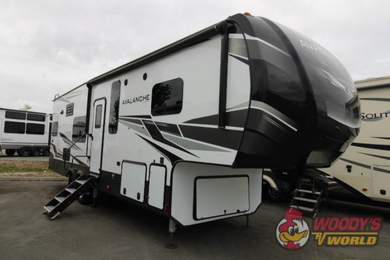 2021 KEYSTONE RV AVALANCHE 295RK
