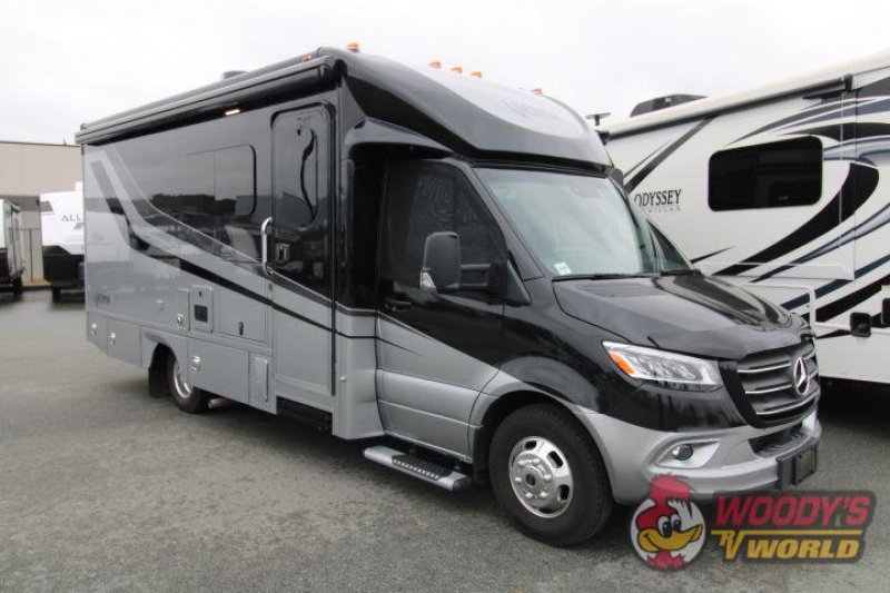 2024 RENEGADE VIENNA 25RMC