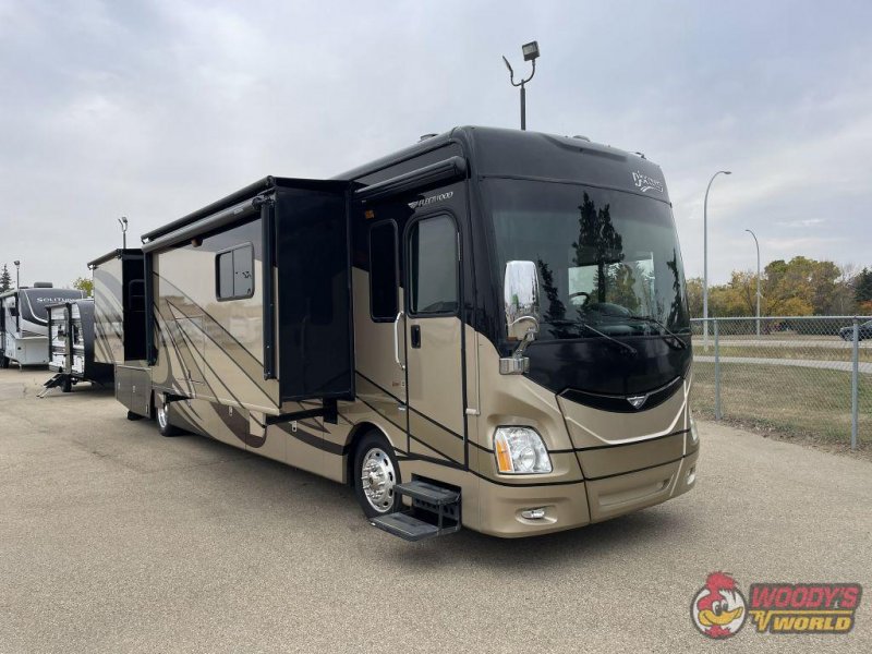 2014 FLEETWOOD DISCOVERY 40E