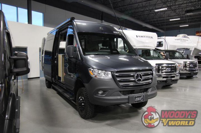 2025 SAFARI CONDO SC SPRINTER XLFLEX AWD