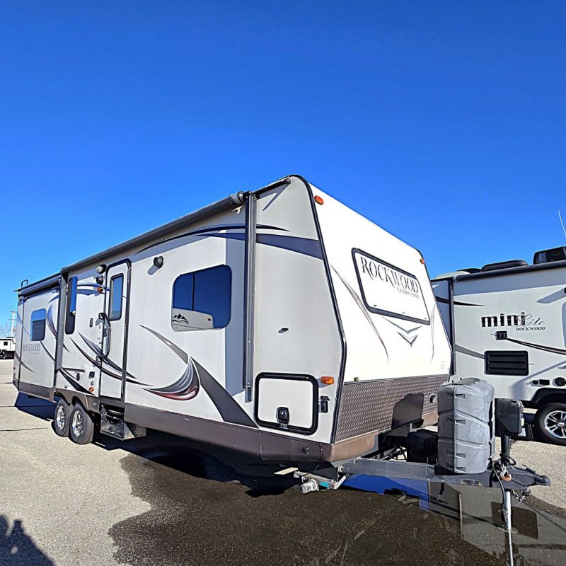 2015 ROCKWOOD ULTRA LITE 2703WS