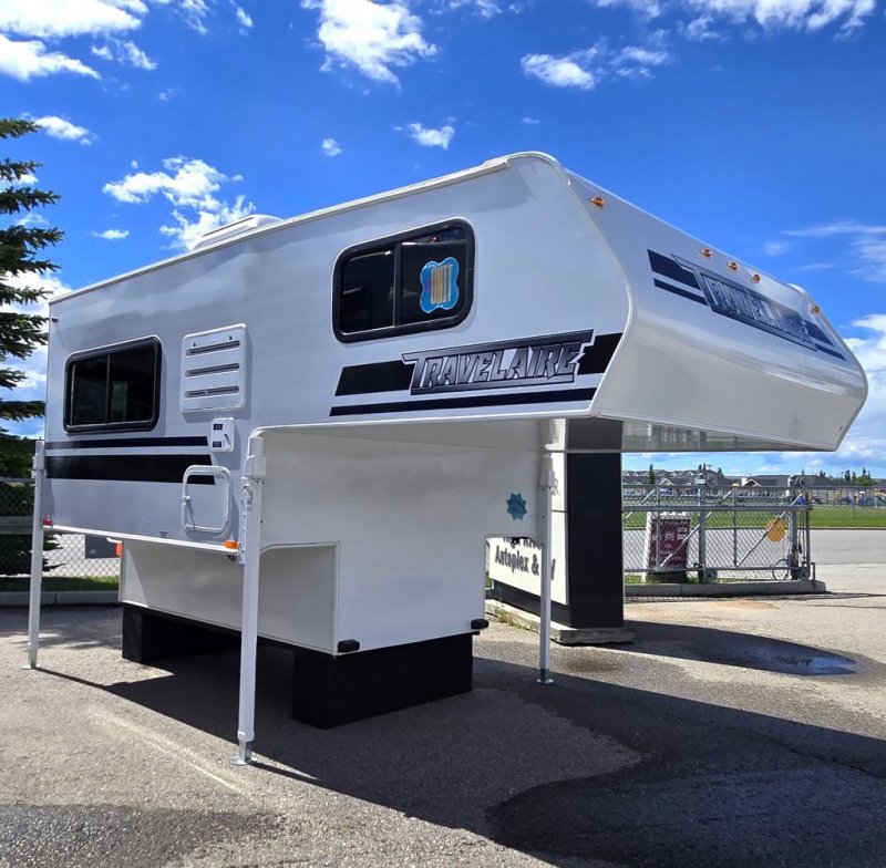 2027 TRAVELAIRE 8.0W