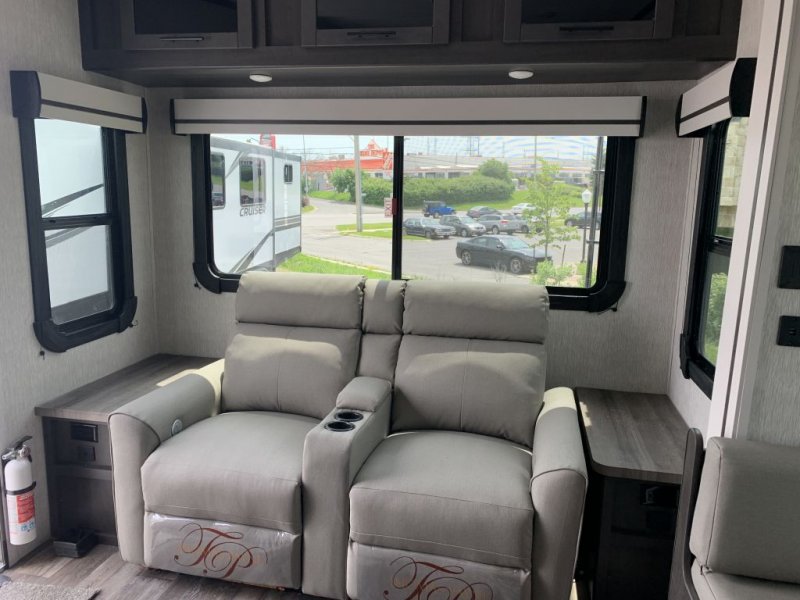 2022 CROSSROADS CRUISER AIRE 24RL RVs Unlimited