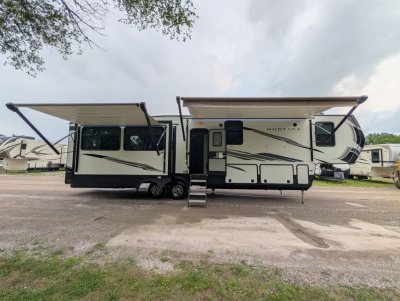 2021 MONTANA 384BR