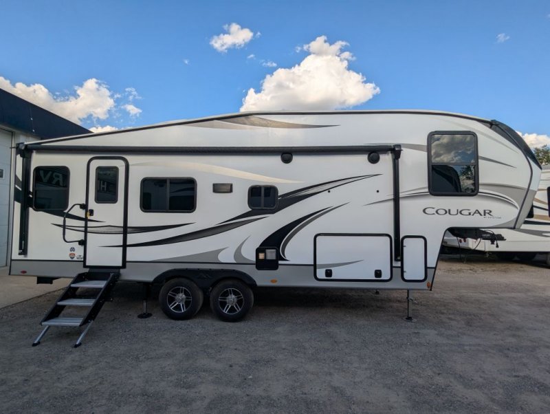 2022 KEYSTONE RV Cougar 24RDS Half Ton