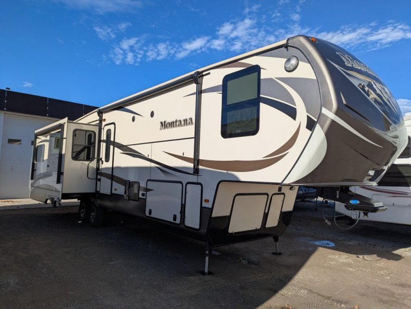 2016 KEYSTONE RV Montana 3720RL