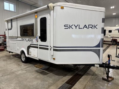 2011 SKYLARK 21 FKV