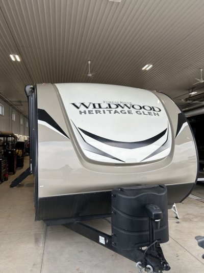 2022 WILDWOOD HERITAGE GLEN HYPER-LYTE 25RBHL