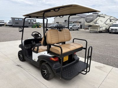 2023 AGT ZEPHYR 2+2