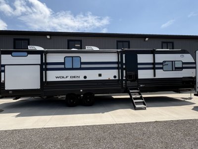 2027 CHEROKEE WOLF DEN 304SR