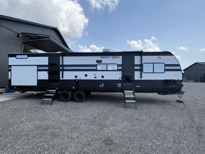 2027 CHEROKEE WOLF DEN 301BH