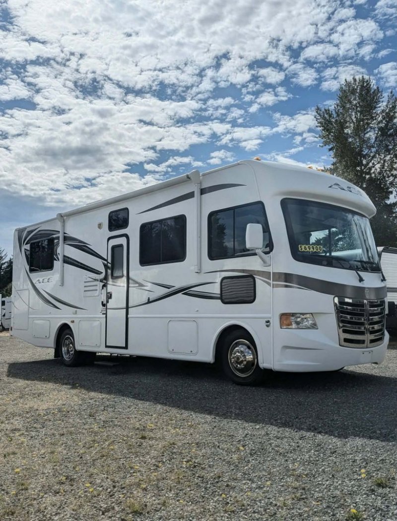 2012 THOR Motor Coach Ace 29