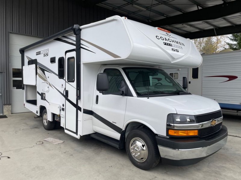 2026 FOREST RIVER Coachmen Freelander 21QSS