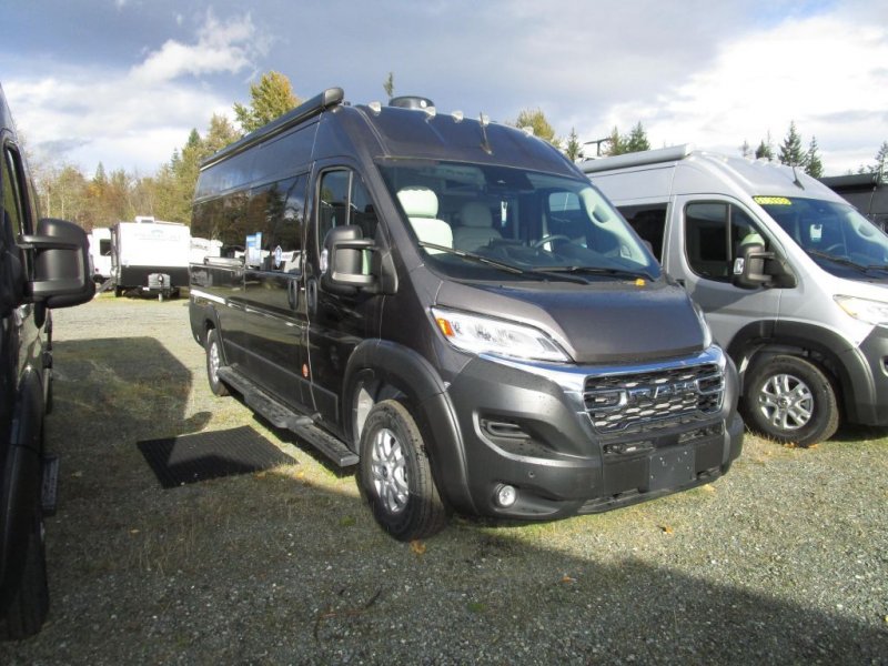 2025 THOR MOTOR COACH Sequence 20L *24