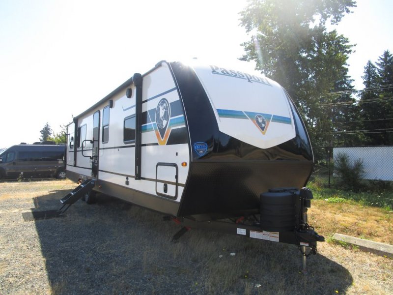 2025 KEYSTONE Passport 3360 w/ Balcony