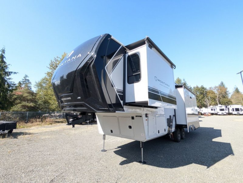 2027 KEYSTONE RV Montana 300RK High Country