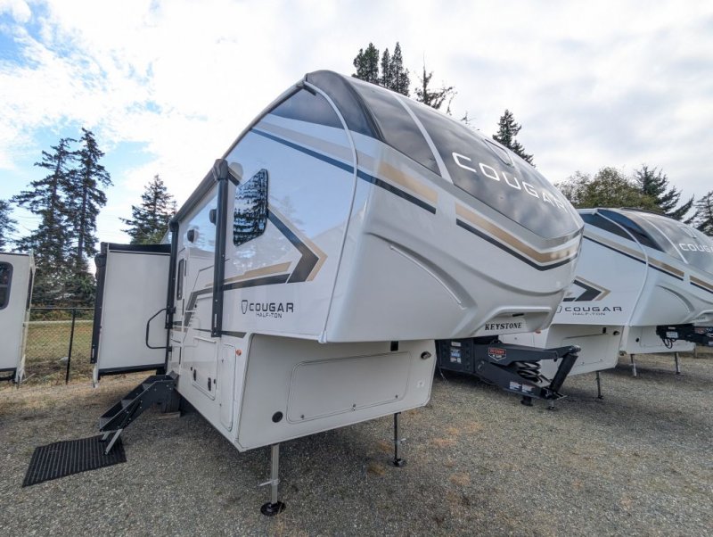 2027 KEYSTONE RV Cougar 26RKE Premium Half Ton