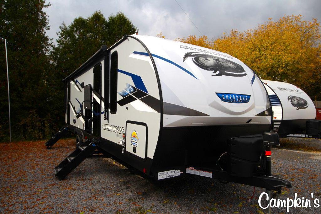 2023 FOREST RIVER CHEROKEE ALPHA WOLF 26DBH-L