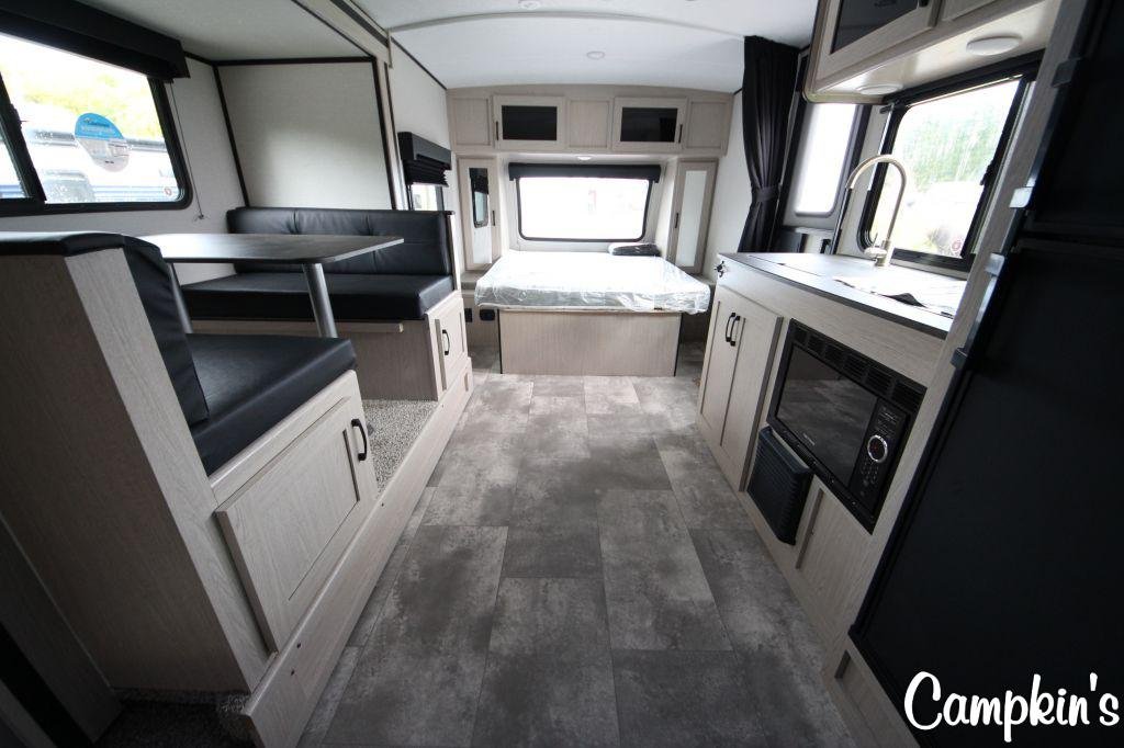 2022 COACHMEN APEX NANO 208BHS (SPECIAL)