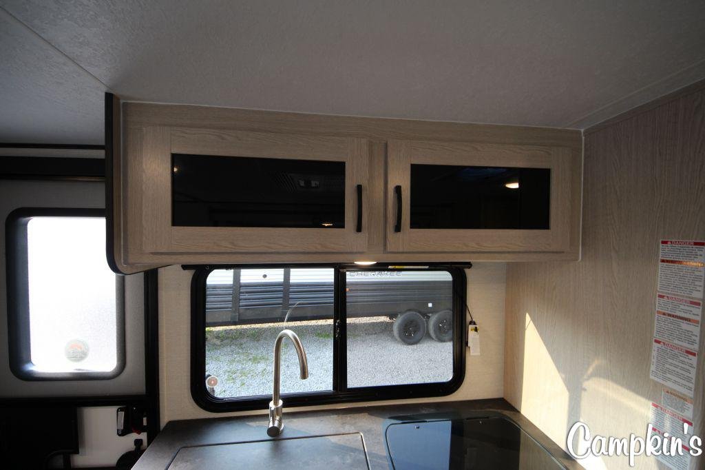 2022 COACHMEN APEX NANO 208BHS (SPECIAL)